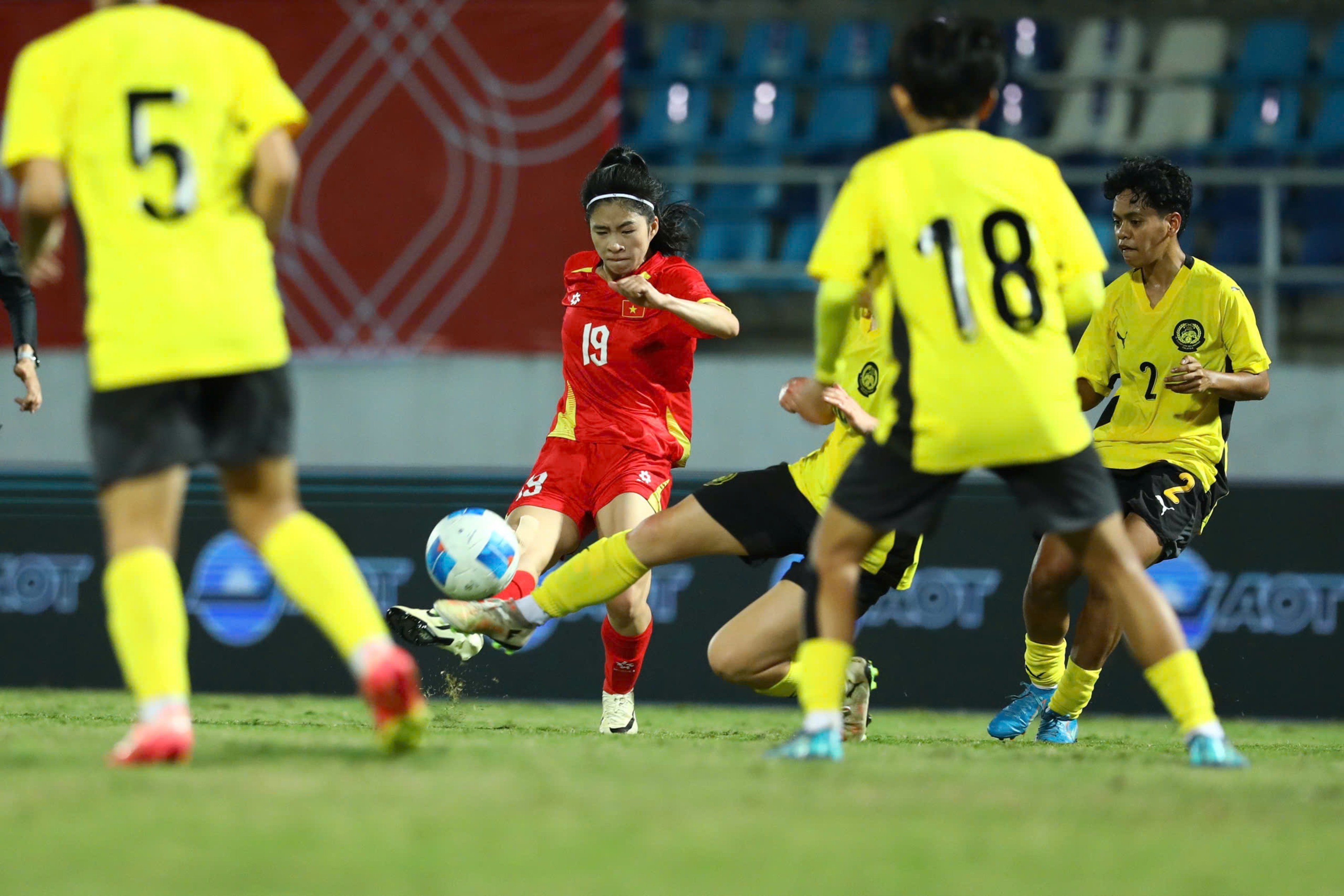 Tuyen nu Viet Nam anh 2