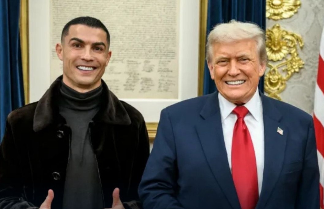 Ronaldo goi cam on ong Trump hinh anh