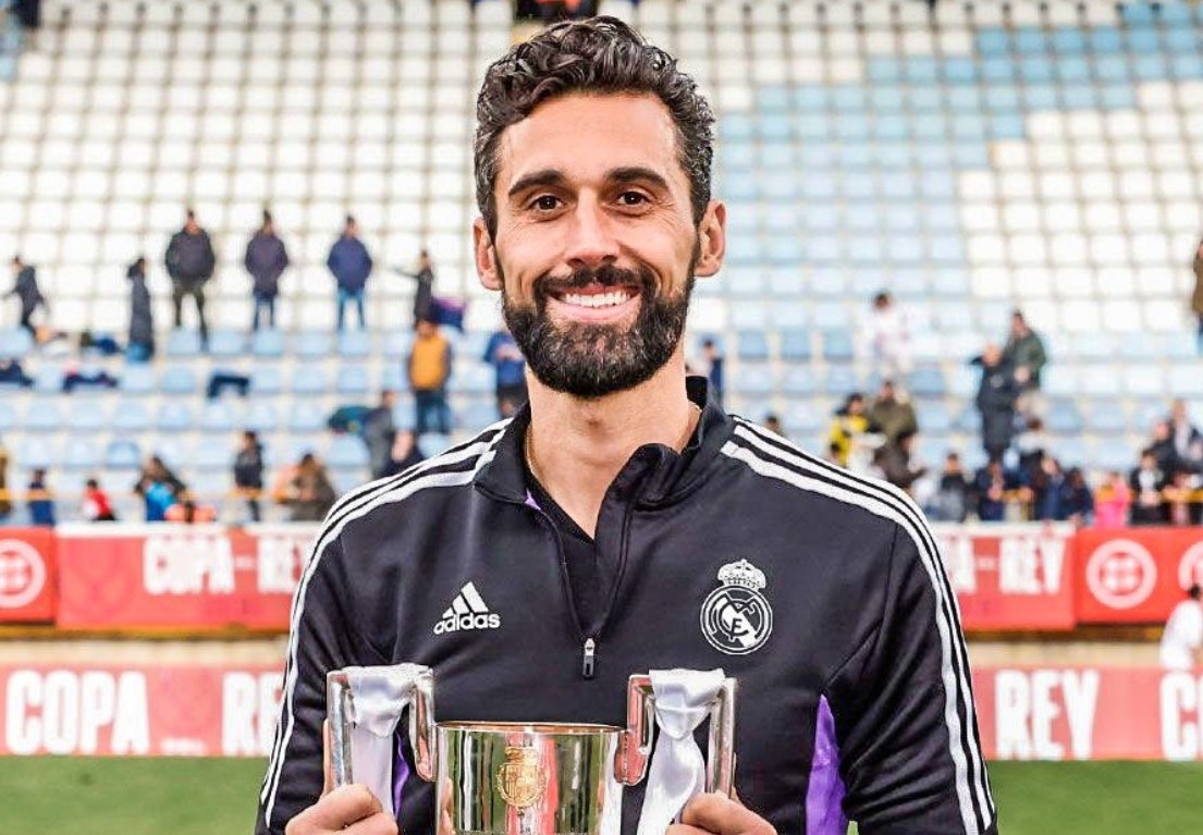 Phuong an gay soc thay HLV Alonso hinh anh