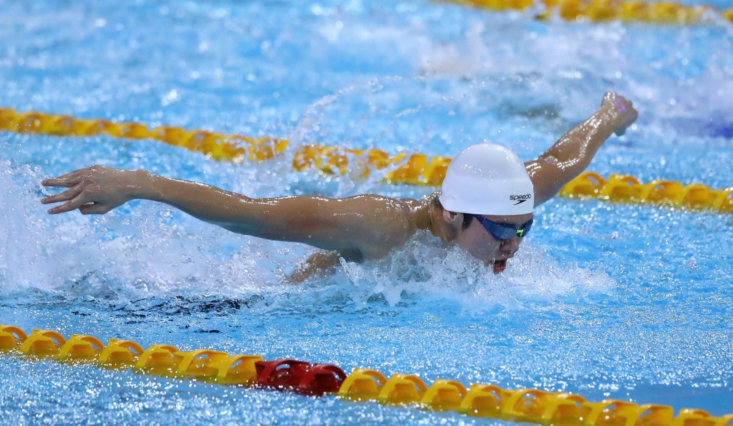 Khoanh khac em trai Anh Vien pha ky luc SEA Games 33 hinh anh