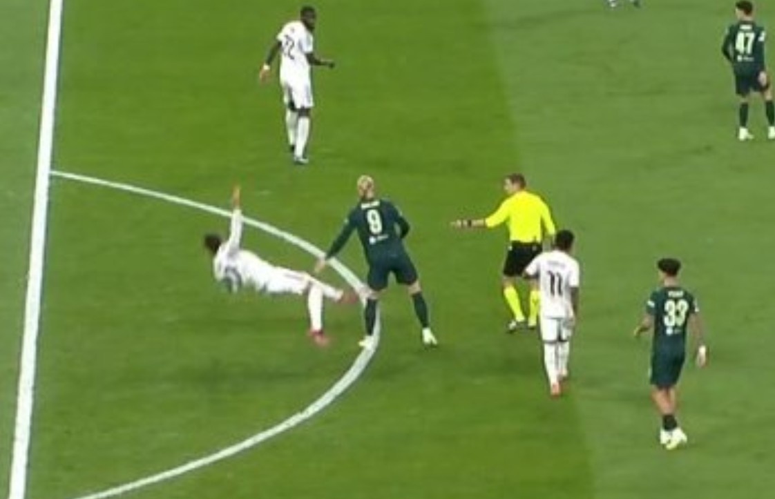 Khoanh khac gay phan no cua Haaland hinh anh