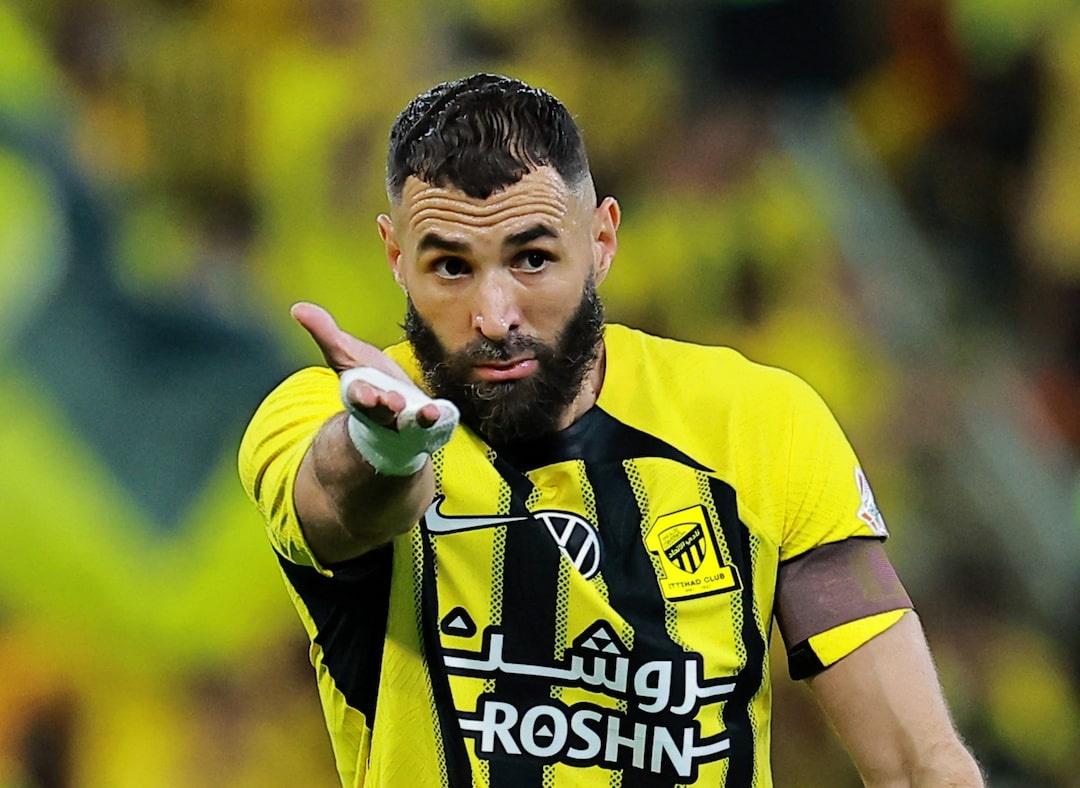 Benzema tu bo muc luong khong lo o Saudi Arabia? hinh anh