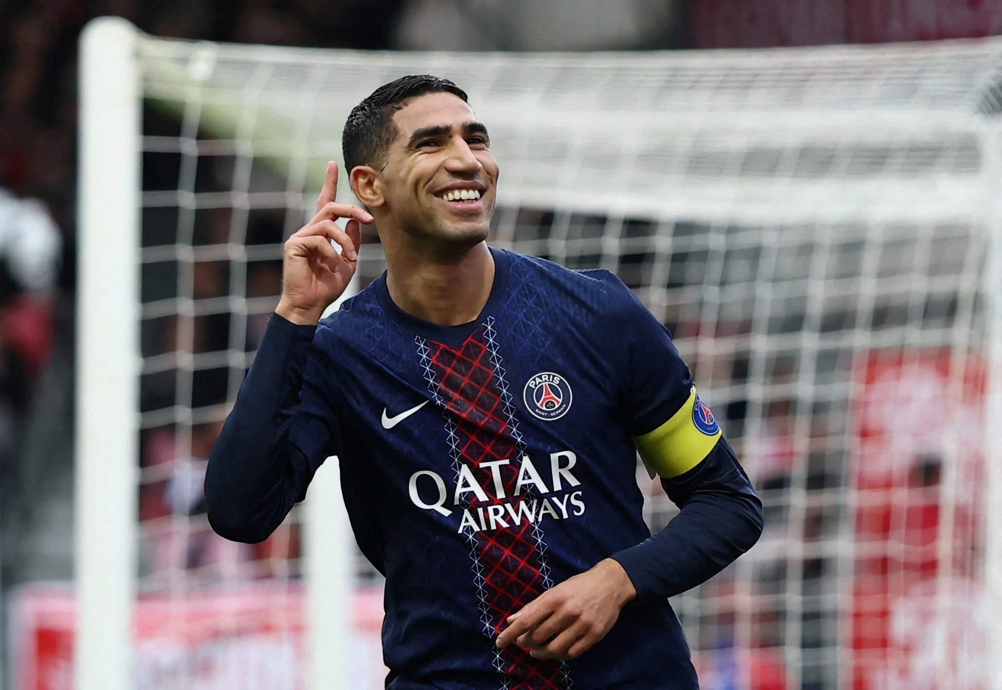 La phieu bau gay tranh cai cua Hakimi hinh anh