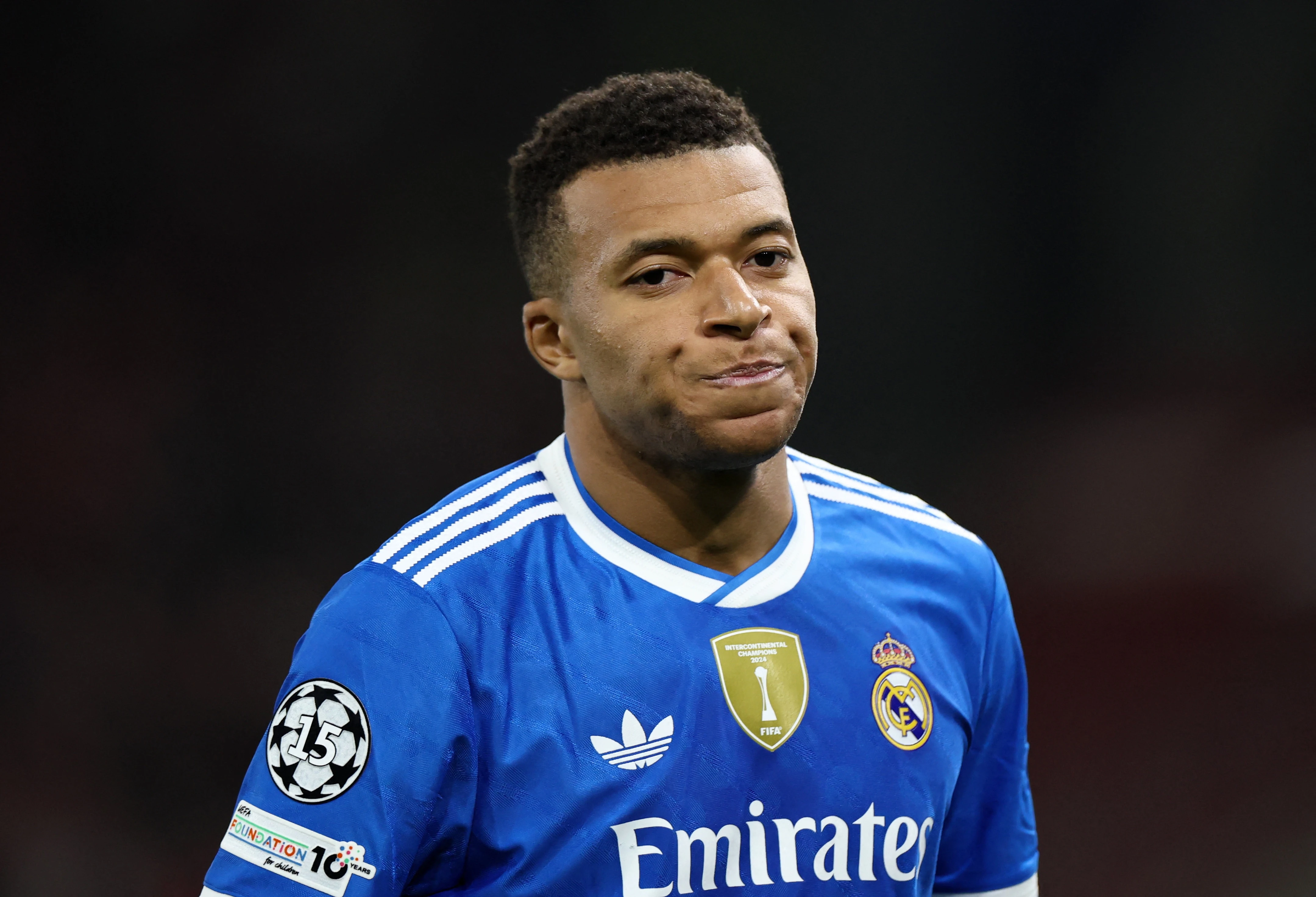 Phan ung cua Mbappe khi thang kien PSG hinh anh