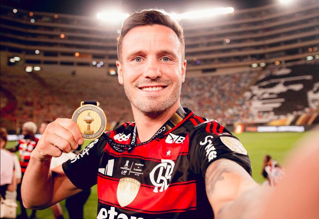 Phat bieu gay soc cua Saul ve Real Madrid hinh anh