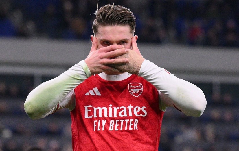 Gyokeres dua Arsenal tro lai ngoi dau Premier League hinh anh