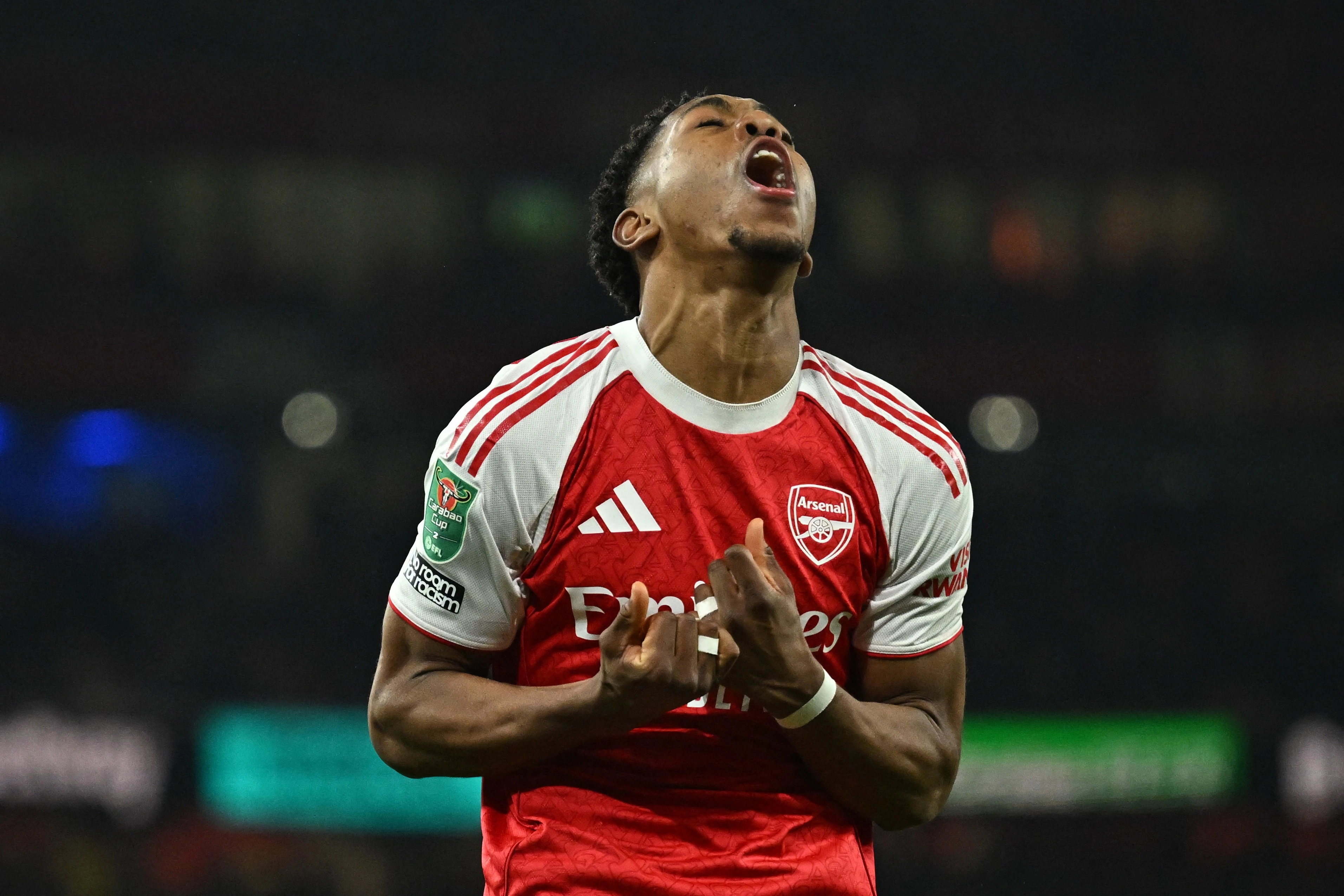 Arsenal dang la doi bong hay nhat the gioi? hinh anh