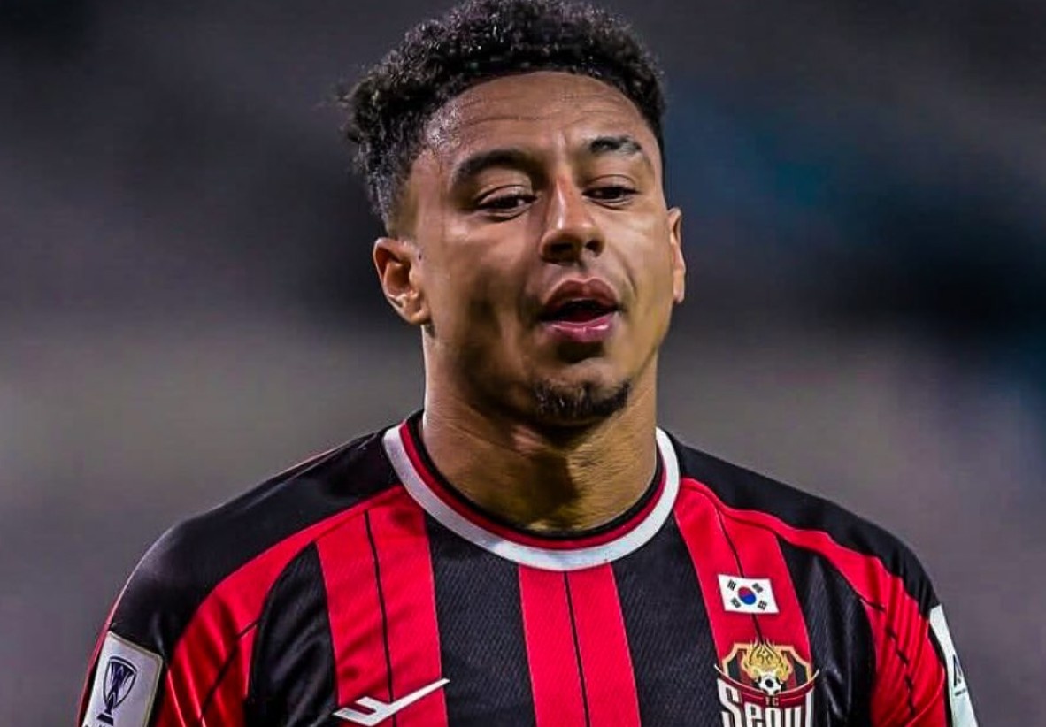 Lingard duoc san don hinh anh