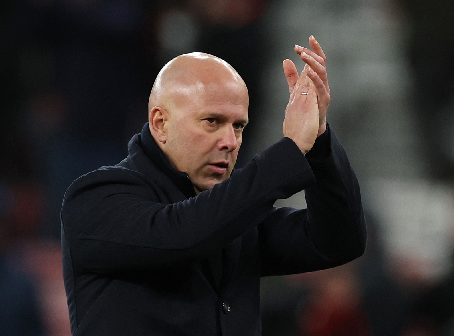 HLV Slot thay nguoi gay phan no hinh anh