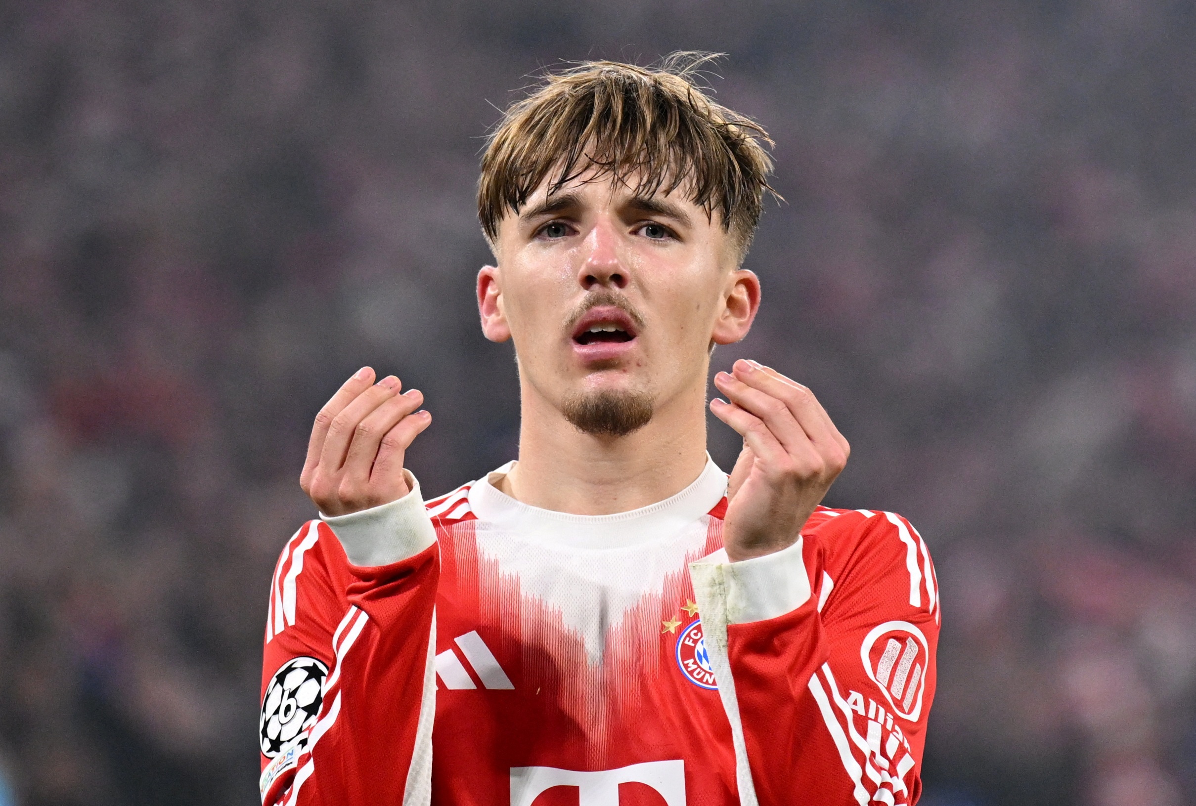 Than dong Bayern Munich phat ngon gay soc hinh anh