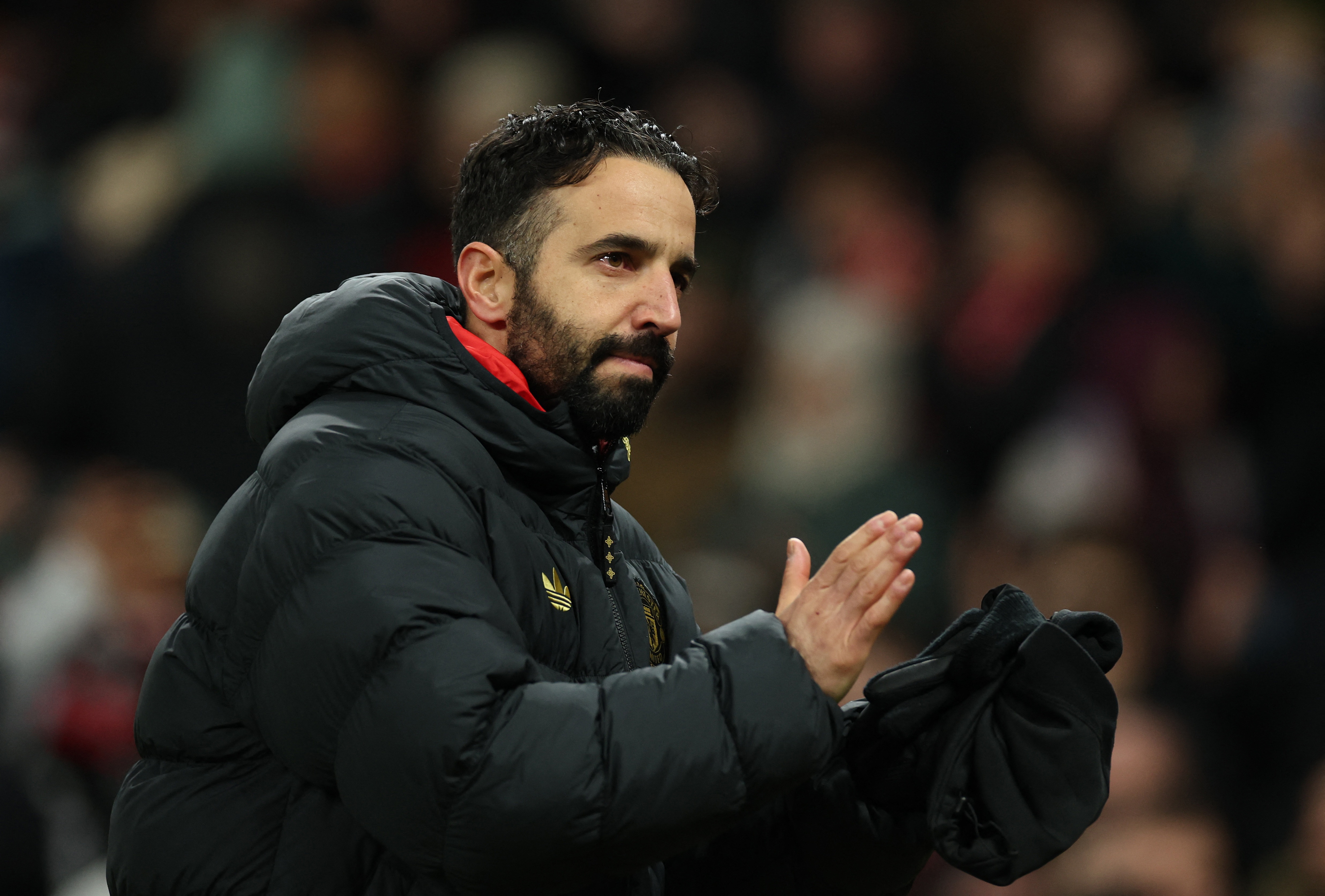 Vu Amorim phoi bay mat dien ro o Premier League hinh anh