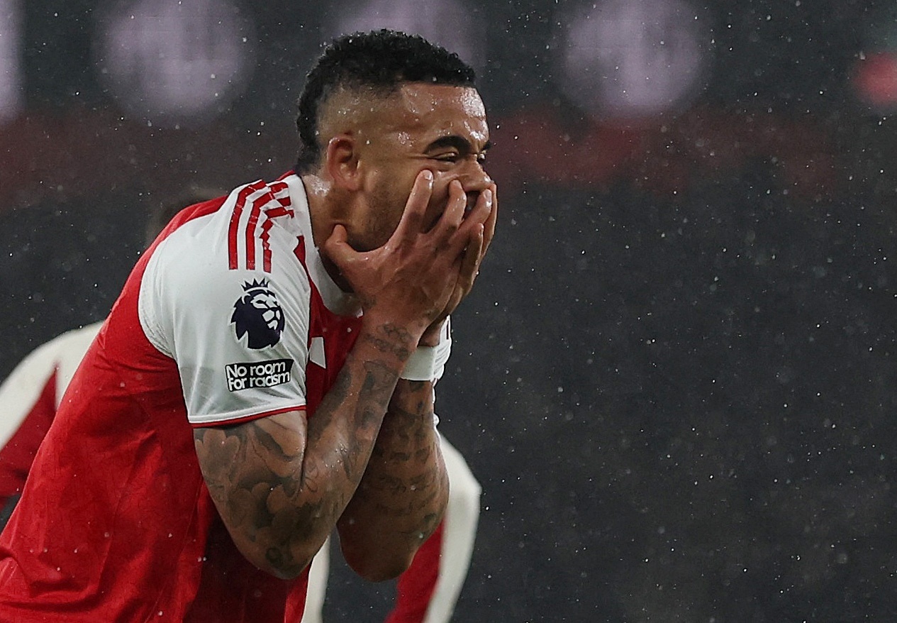 Arsenal, Liverpool khien CDV phan no hinh anh