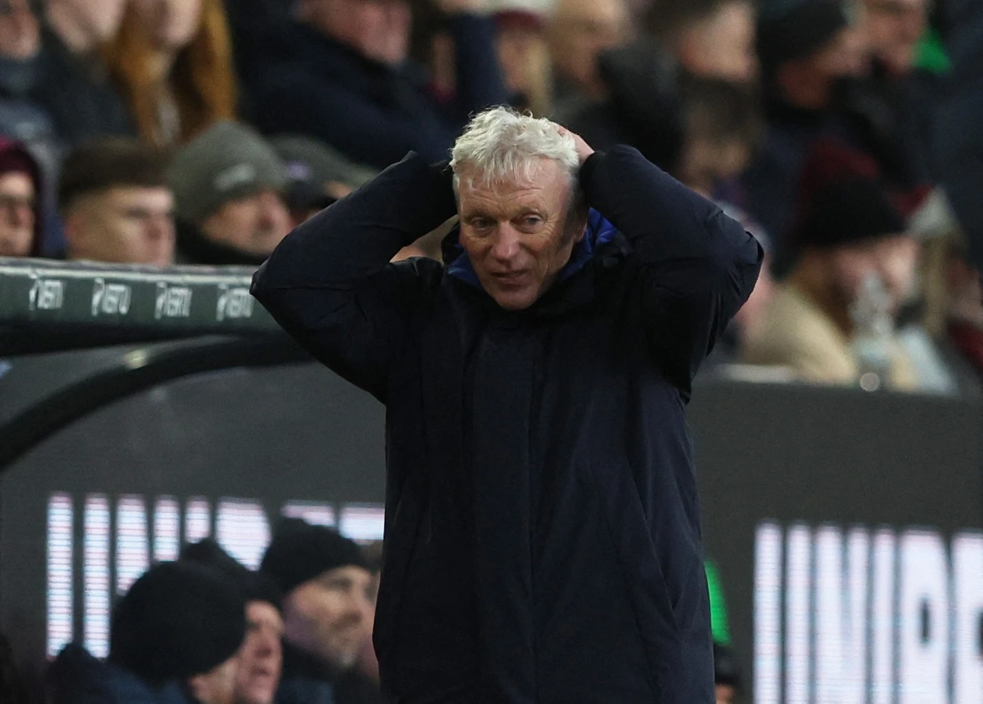 Tham hoa phat den o FA Cup hinh anh