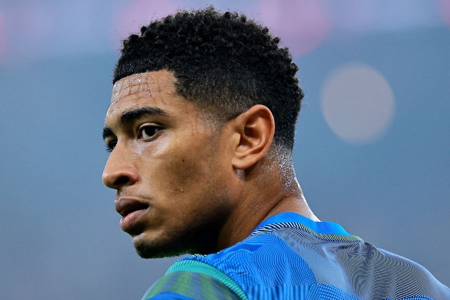 De nghi 180 trieu euro cua Liverpool cho Bellingham hinh anh