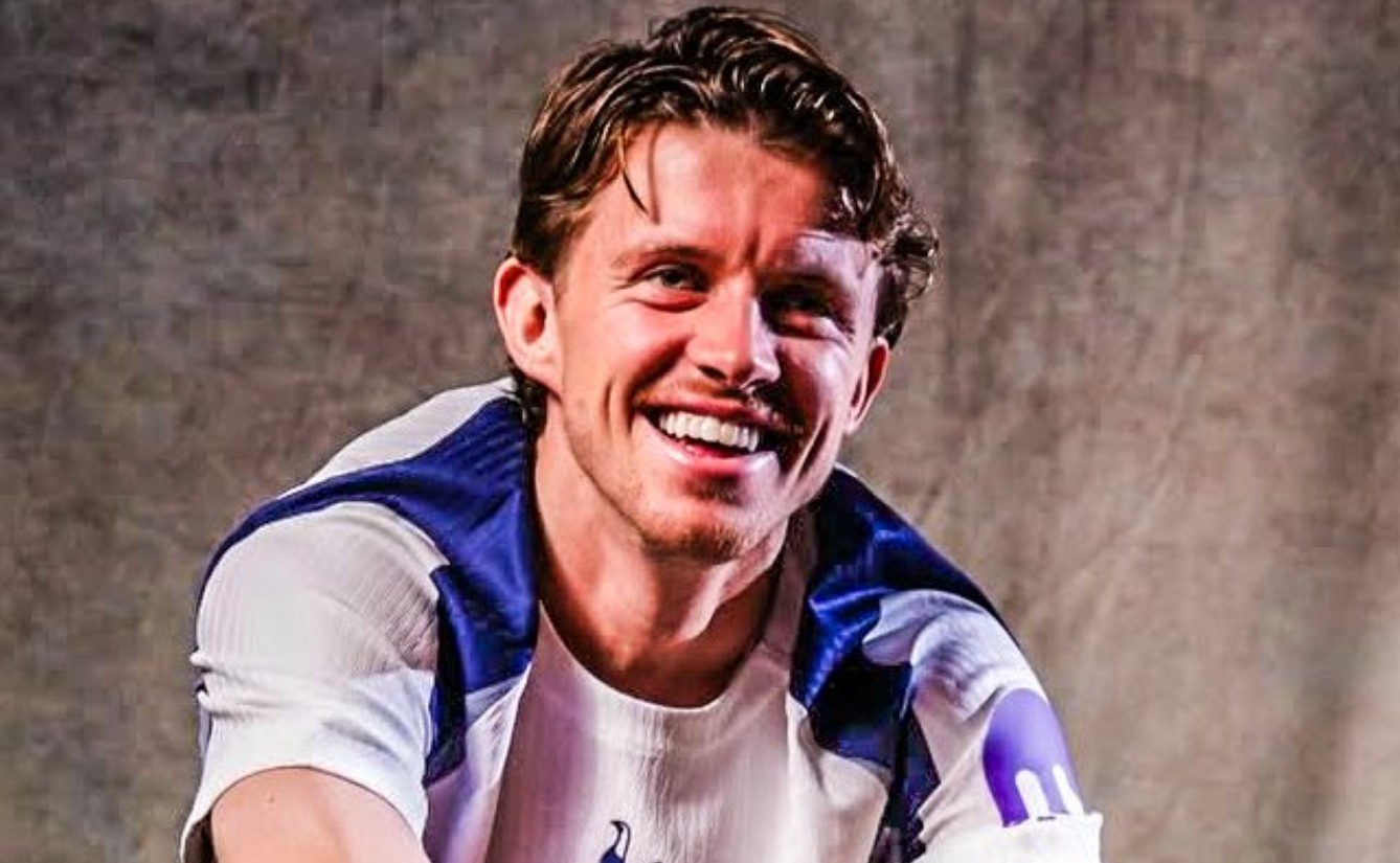 Tan binh 35 trieu bang tai xuat Premier League hinh anh