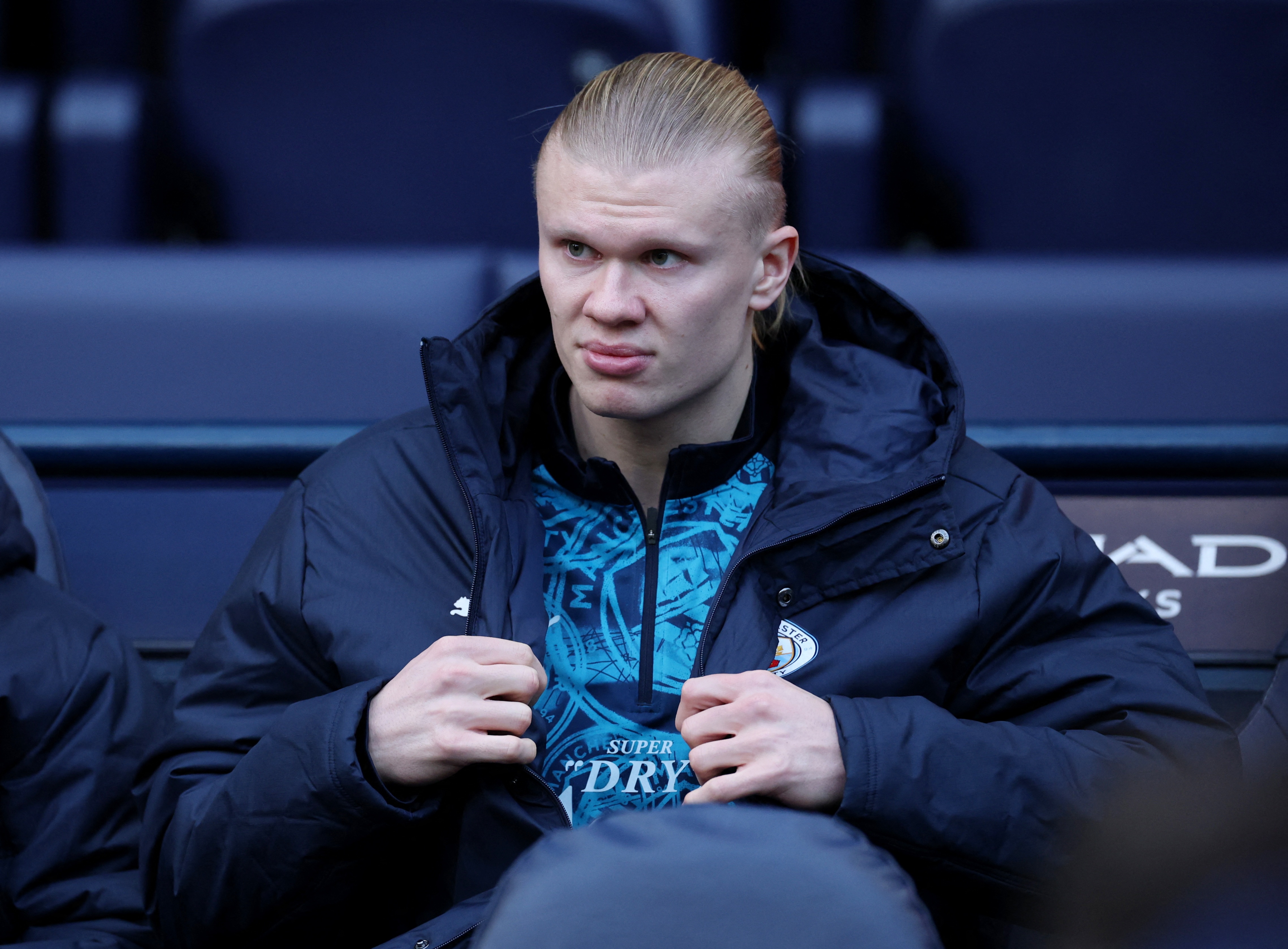 Haaland gay lo lang hinh anh