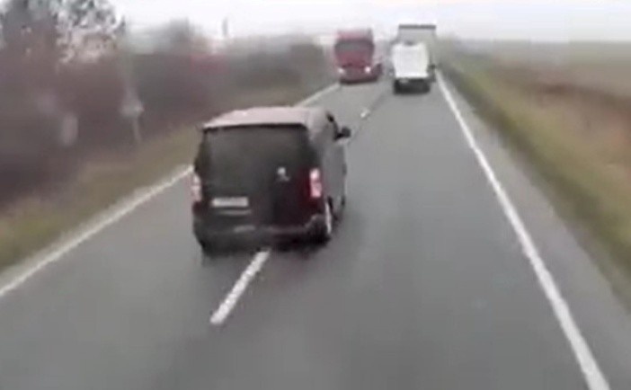 Tai nan tham khoc khien 7 CDV Hy Lap thiet mang hinh anh