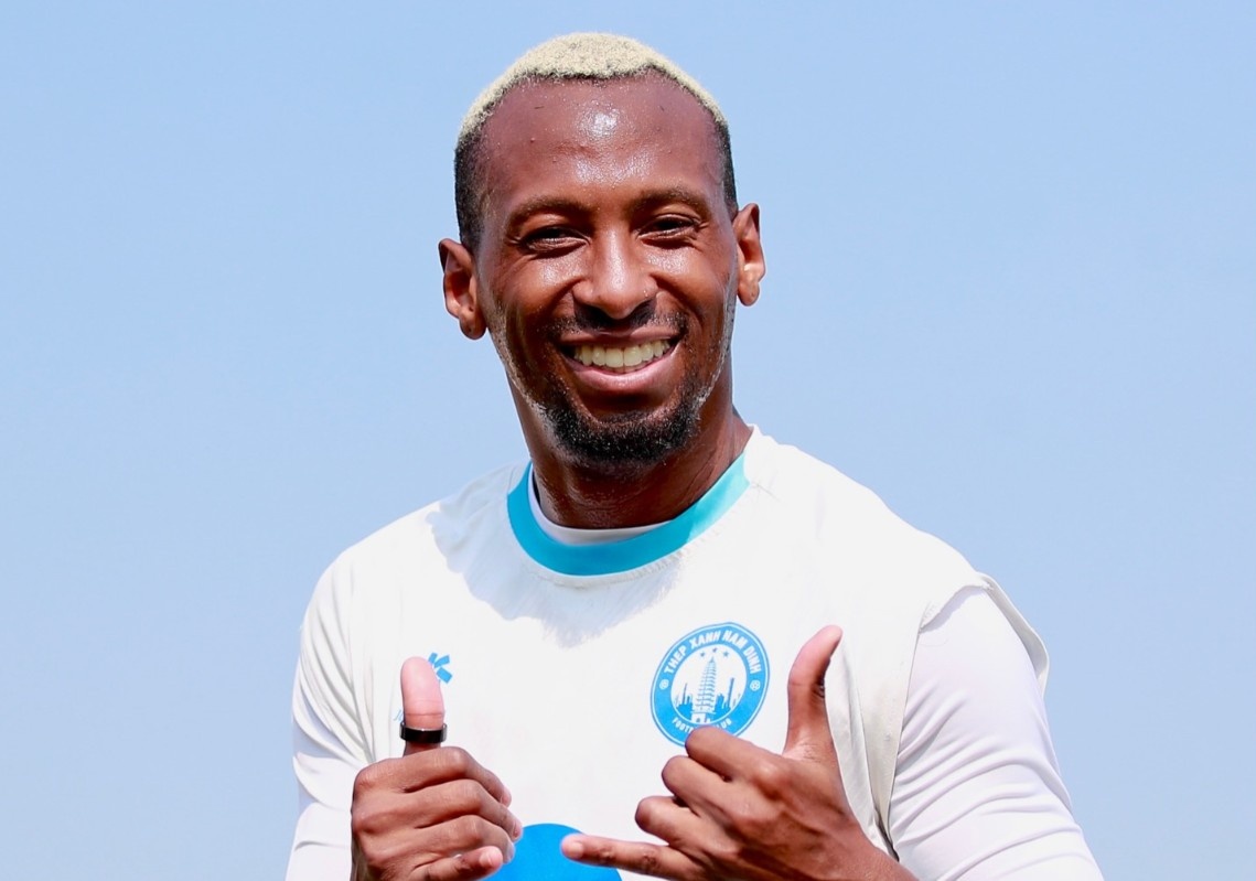 Nam Dinh lot top CLB dat gia nhat Dong Nam A hinh anh