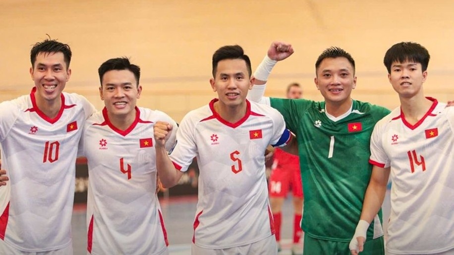 Tuyen futsal Viet Nam thang tran thu 2 o giai chau A hinh anh