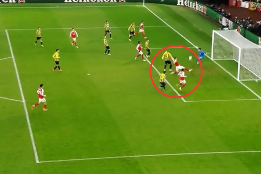 Gyokeres bo lo gay soc hinh anh