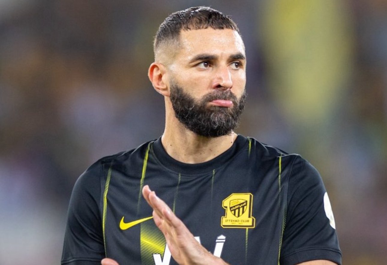 Benzema khong tu bo muc luong khong lo o Saudi Arabia hinh anh