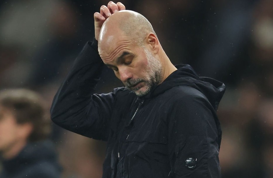 Man City nhan trai dang, cuoc dua vo dich nghieng han ve Arsenal hinh anh