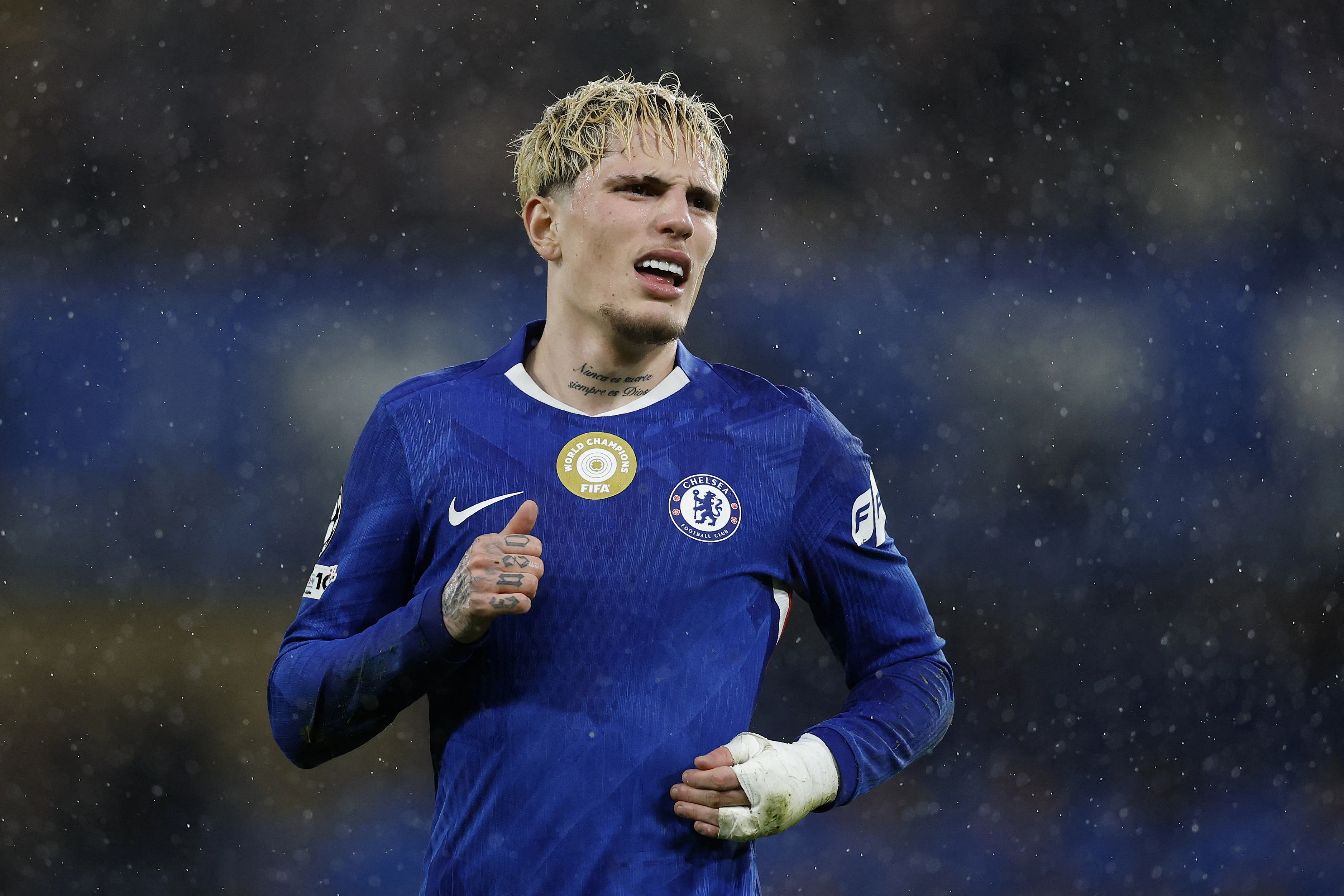 Garnacho qua te hinh anh