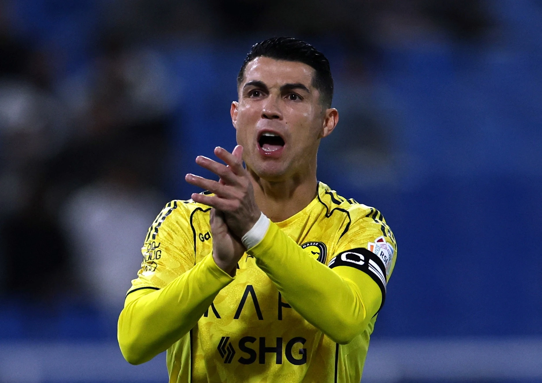 Muc gia de Ronaldo roi Al Nassr hinh anh