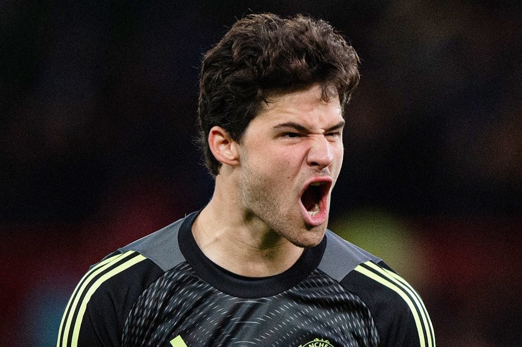 Tan binh MU vao top 10 thu mon hay nhat the gioi hinh anh