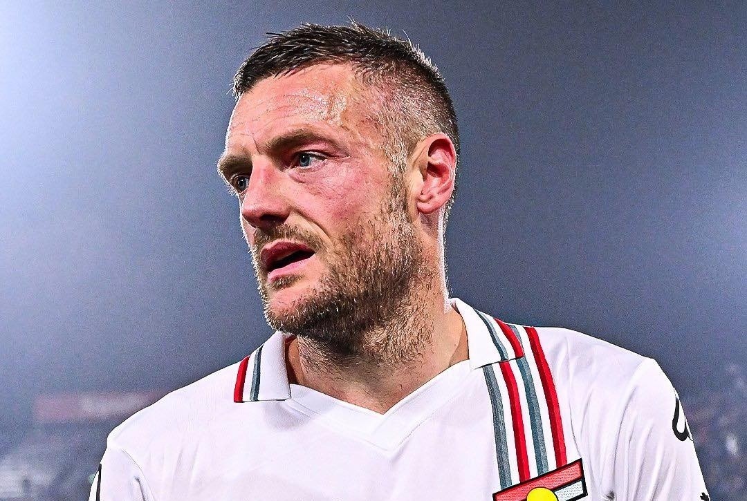 Them phat hien gay soc ve Vardy hinh anh