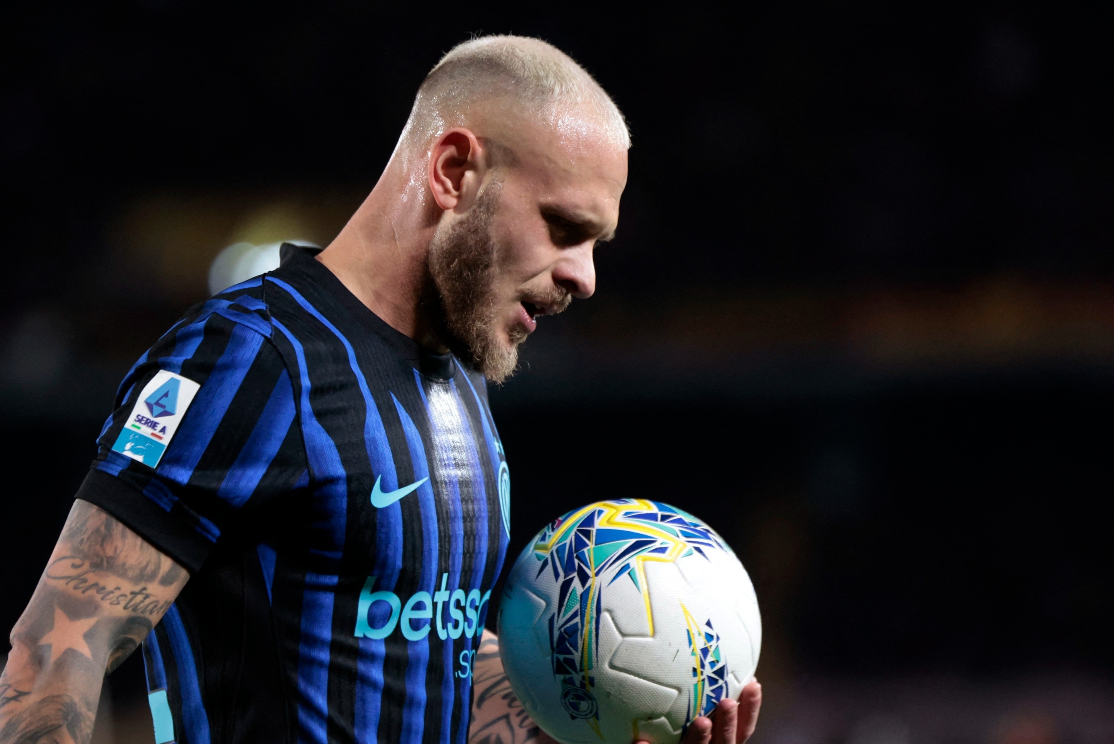 MU mua hut hau ve Inter sau mot cuoc goi hinh anh