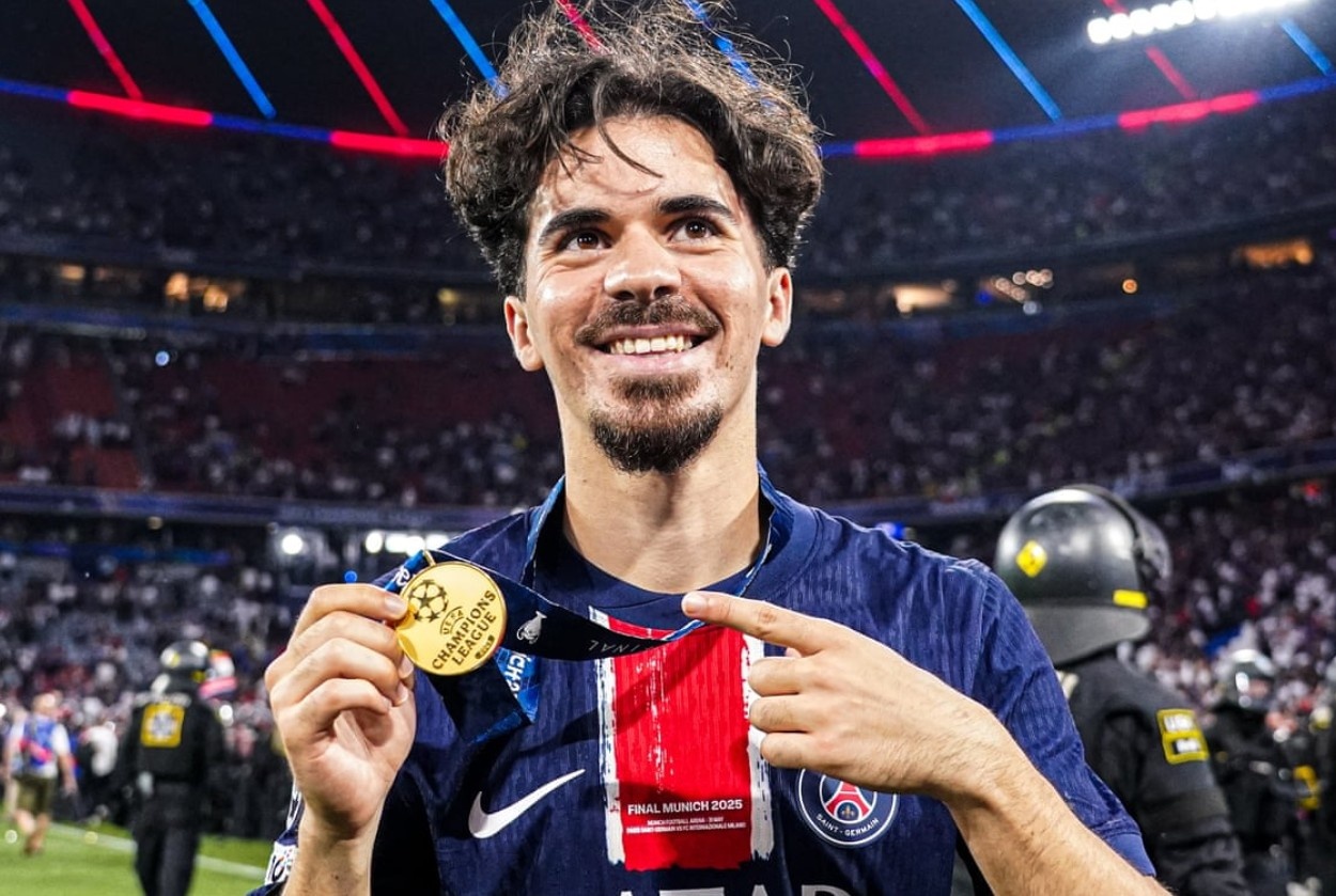 Thoa thuan giup Real Madrid kich no 'bom tan' 100 trieu euro hinh anh