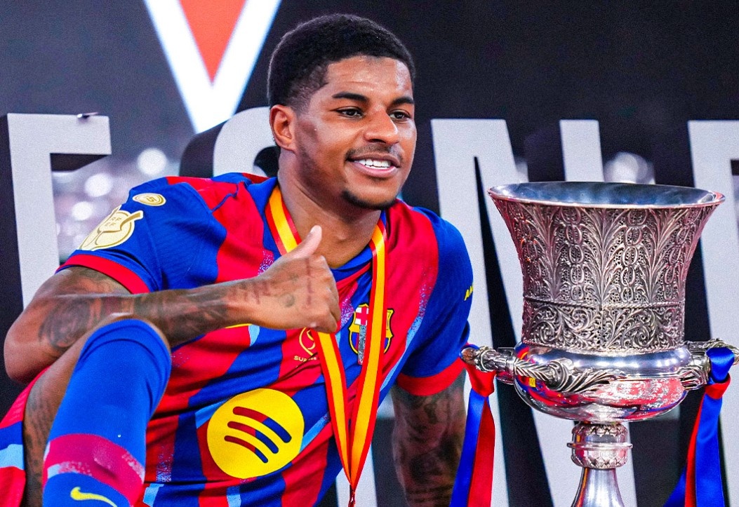 Rashford hy sinh tien luong de roi MU hinh anh