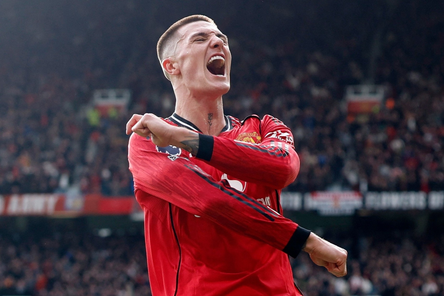 Loi the cua MU trong cuoc dua gianh ve Champions League hinh anh