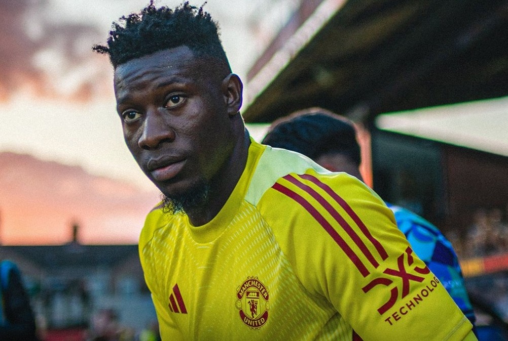 MU chot gia ban Onana hinh anh