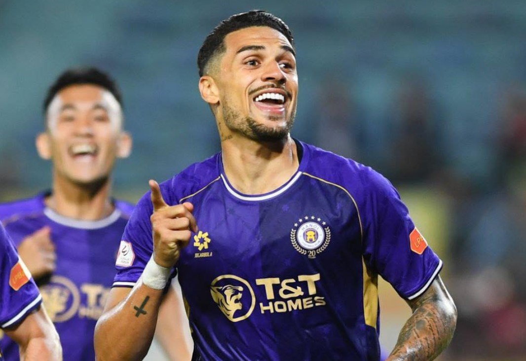 Hoang Hen duoc trieu tap len tuyen Viet Nam hinh anh