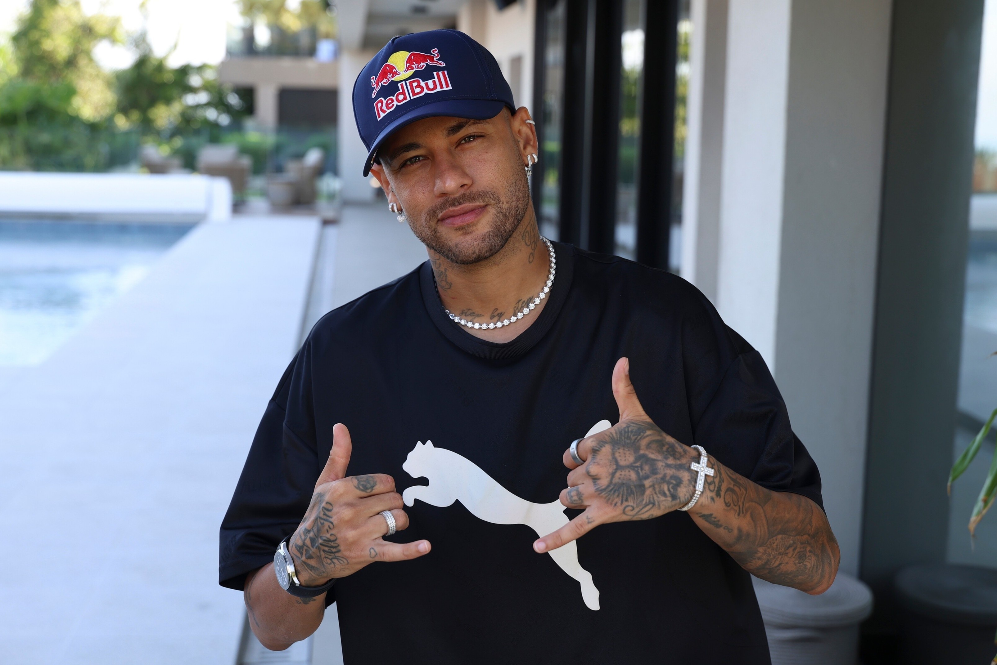 Loi song xa hoa cua Neymar hinh anh