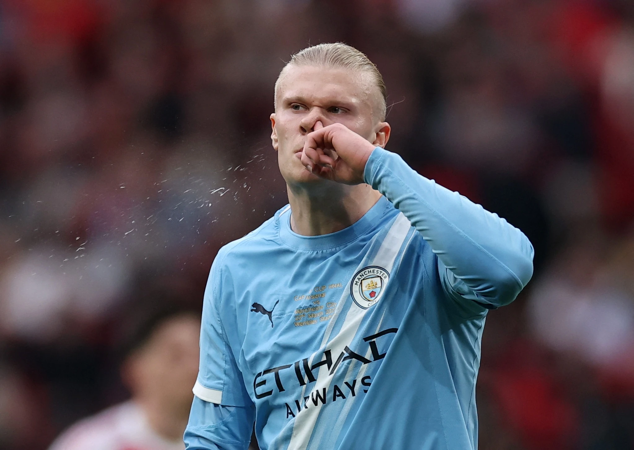 Nghich ly Haaland hinh anh