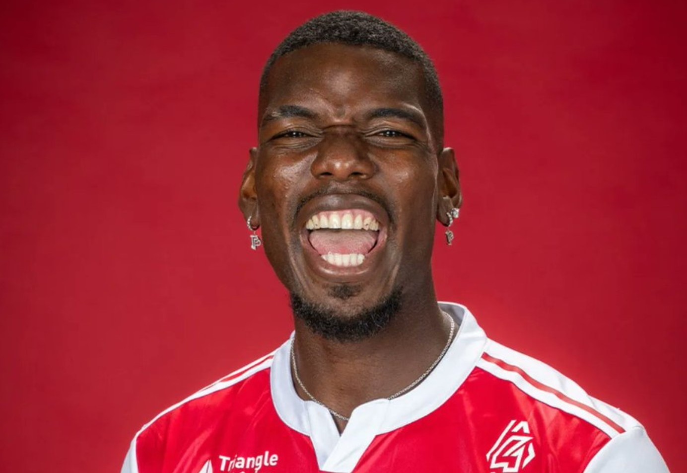 Pogba ghi ban dau tien sau 4 nam hinh anh