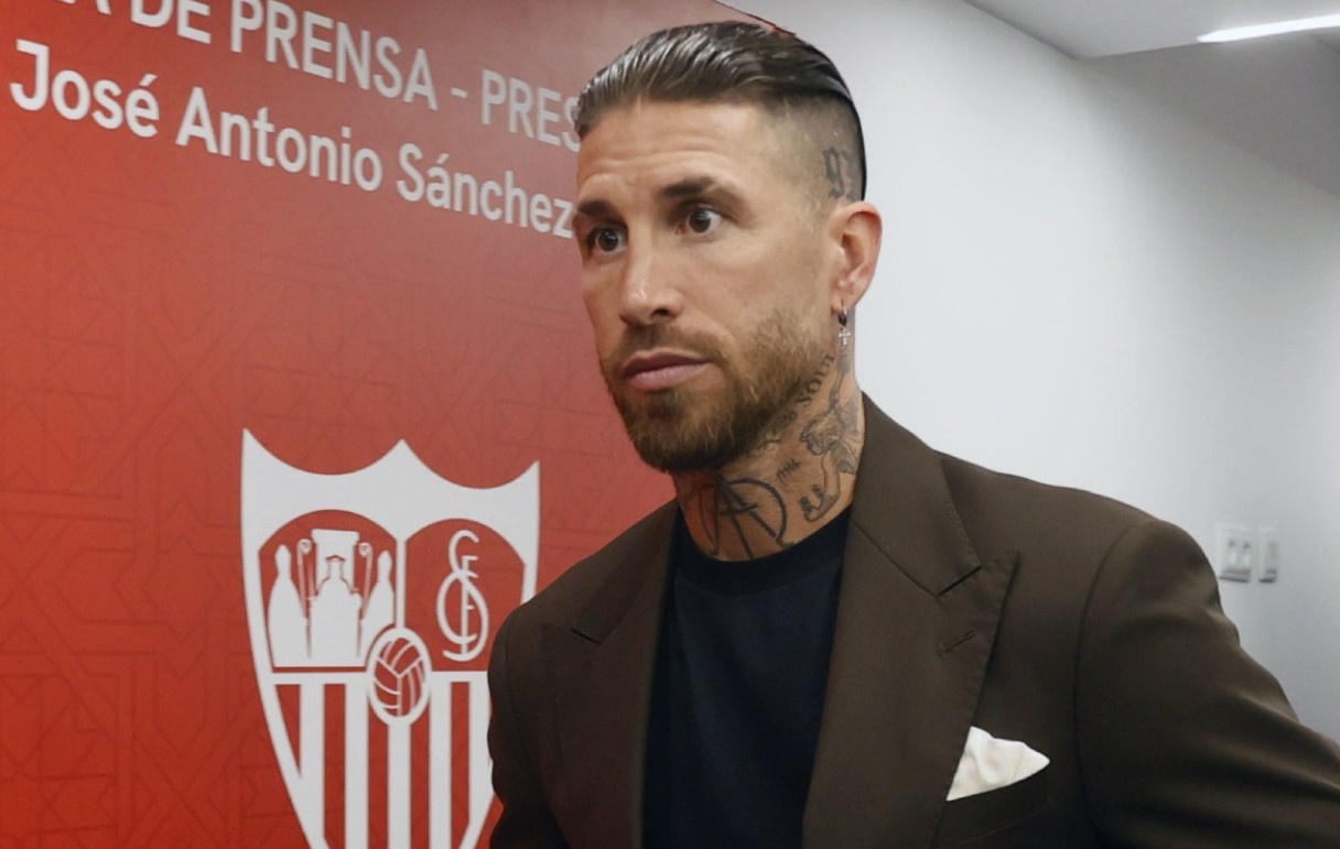 Ramos sap hoan tat vu mua lai Sevilla hinh anh