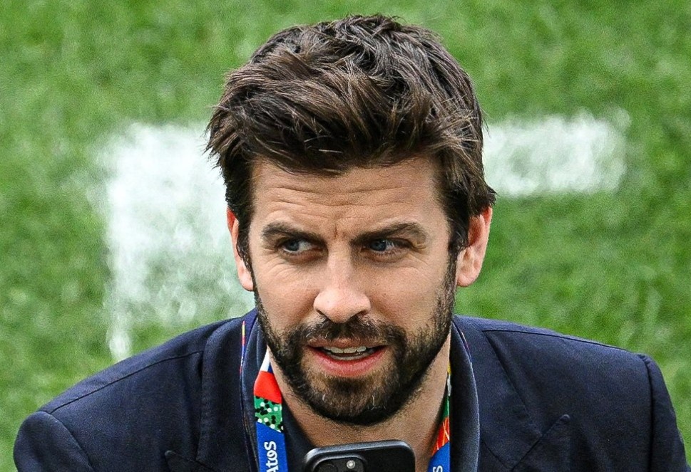 Pique bi phat tien sau be boi mang trong tai hinh anh