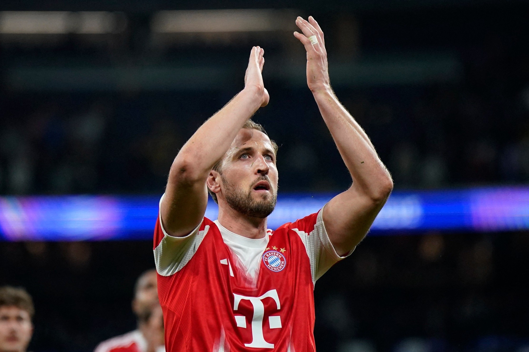 Cac doi khach thang hoa o Champions League hinh anh