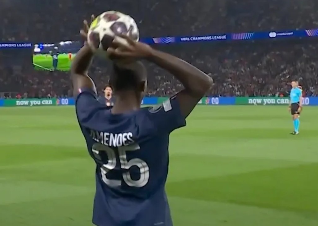 Bai nem bien gay chu y cua PSG hinh anh