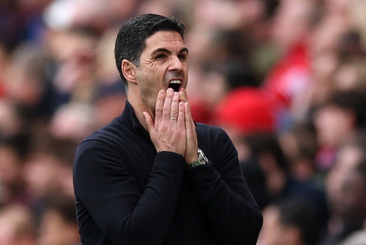 CDV Arsenal doi sa thai HLV Arteta hinh anh