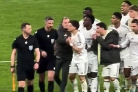 Mau thuan gay gat sau that bai cua Real Madrid hinh anh