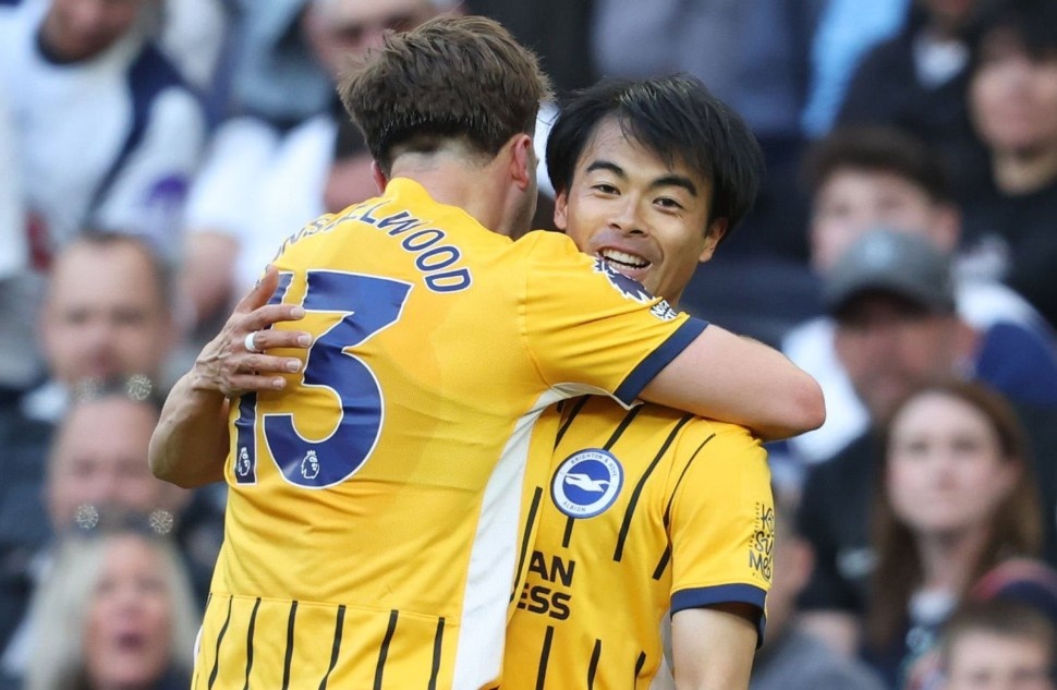 Hon 1 trieu luot xem sieu pham cua Mitoma hinh anh