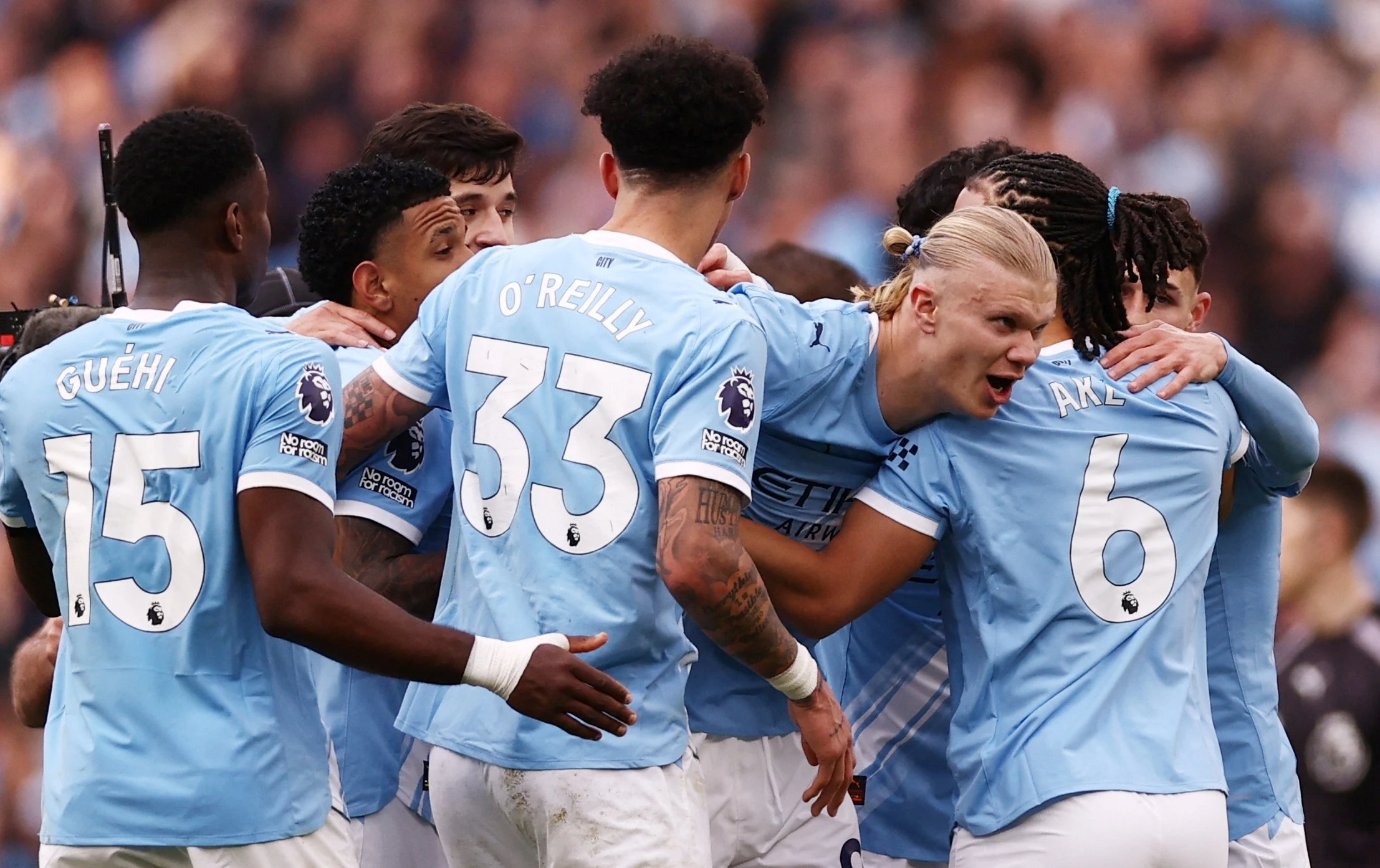 CDV Man City che nhao Arsenal hinh anh