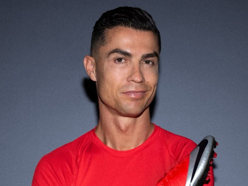 Man bat tay 1 ty USD gay chan dong cua Ronaldo hinh anh