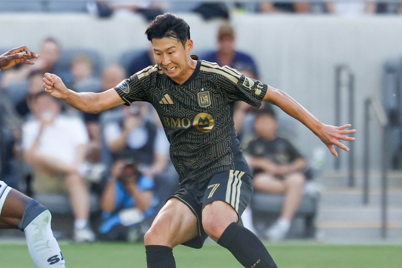 Tinh the dao nguoc voi Son Heung-min hinh anh