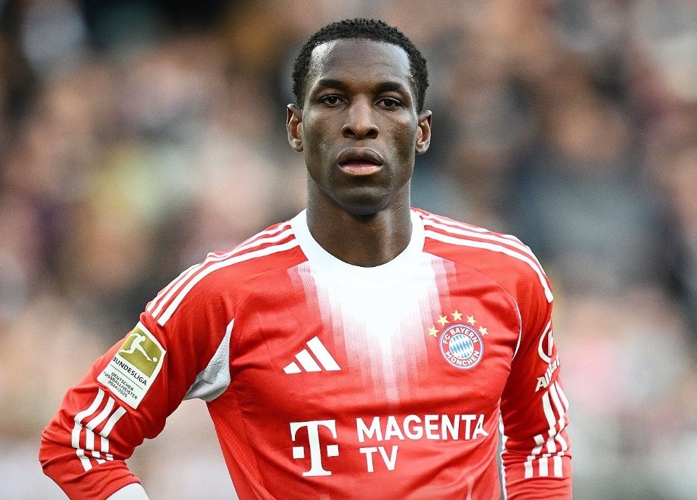 Tien dao 65 trieu euro roi Bayern Munich hinh anh